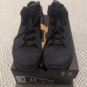 Women’s Under Armour Black Textured Sneakers